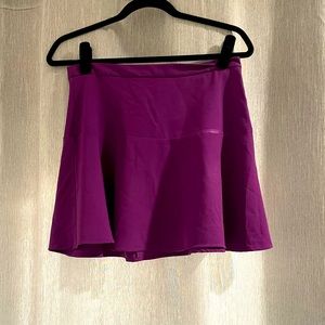 Silky, loose mini skirt